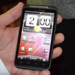 Cum arata un telefon HTC Thunderbolt 4G?